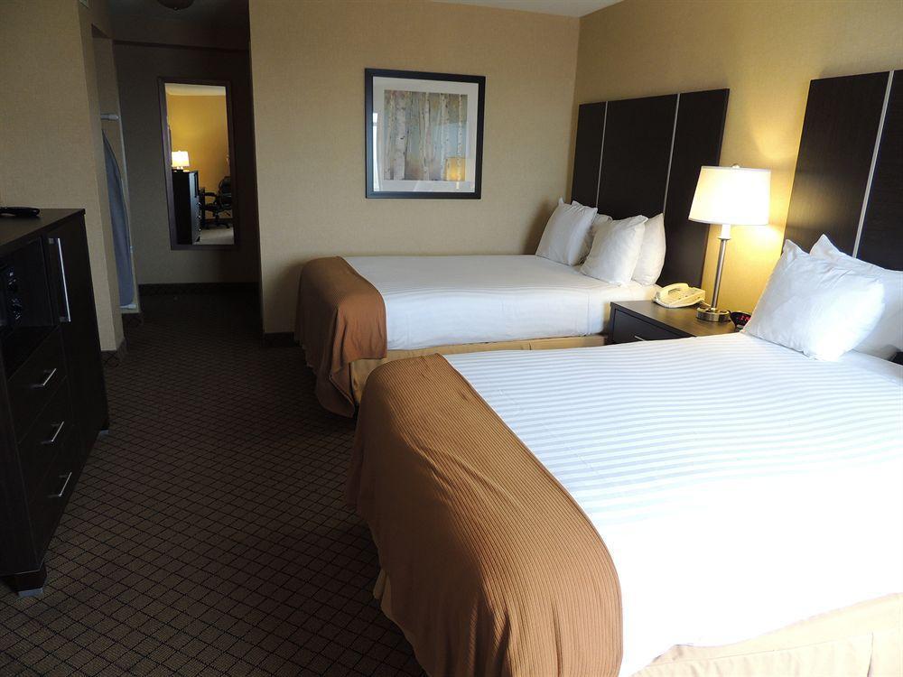 Holiday Inn Express Hamilton-Stoney Creek Екстер'єр фото